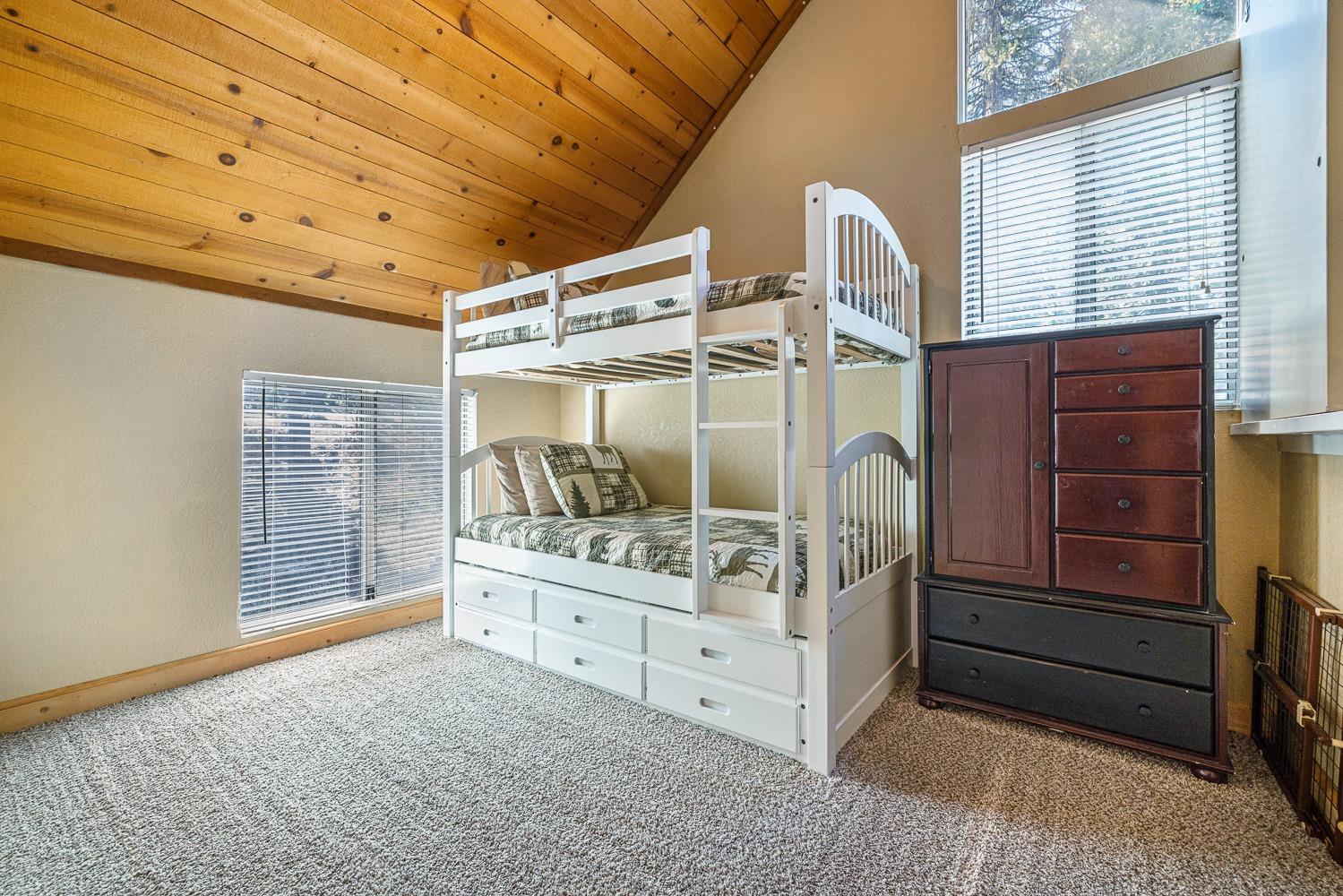 42316 Blue Meadow Ln, Shaver Lake, CA 93664