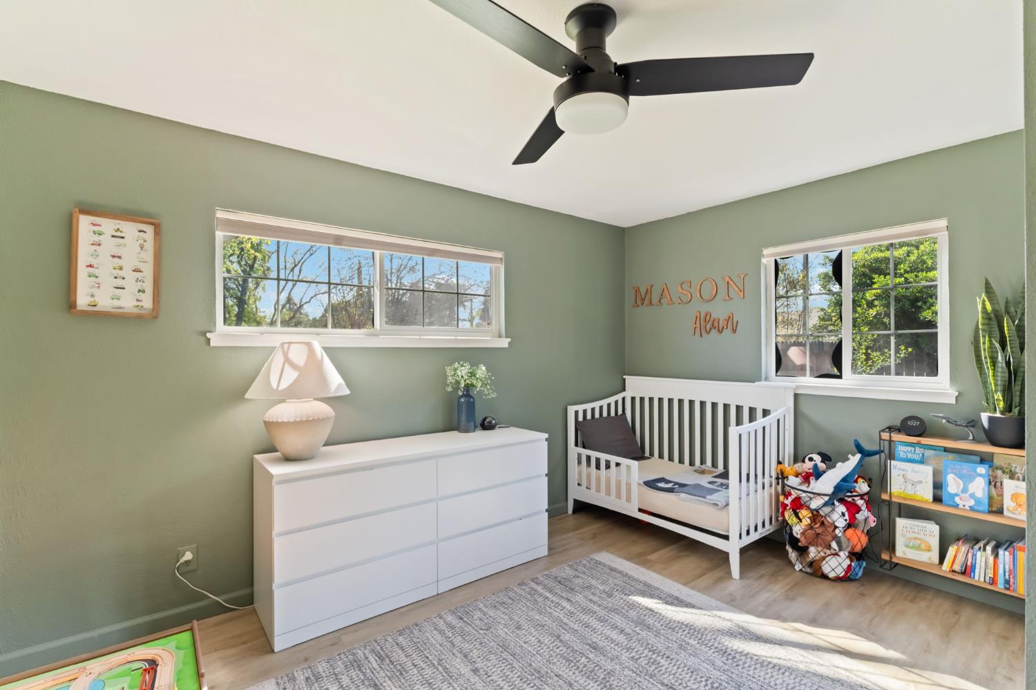 3144 E Sussex Way, Fresno, CA 93726