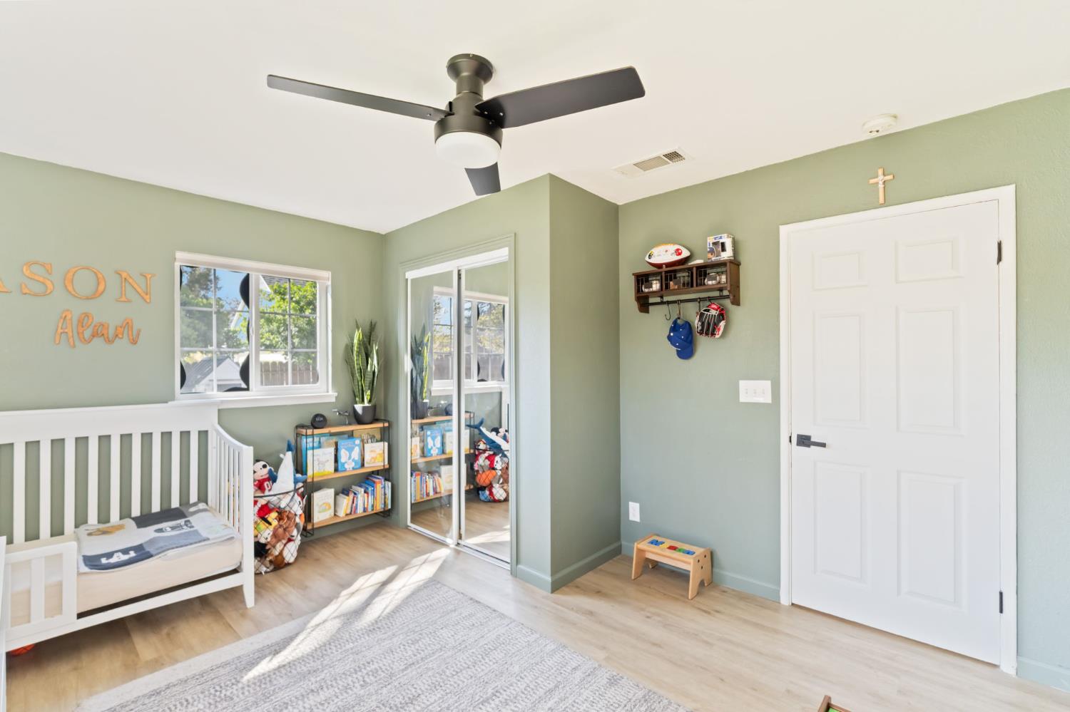 3144 E Sussex Way, Fresno, CA 93726