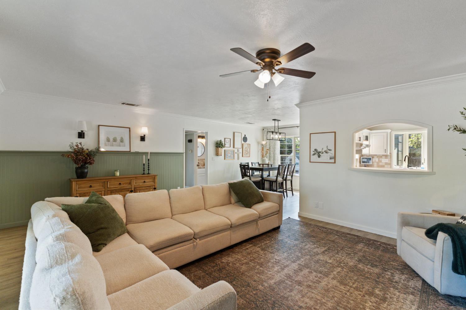 3144 E Sussex Way, Fresno, CA 93726