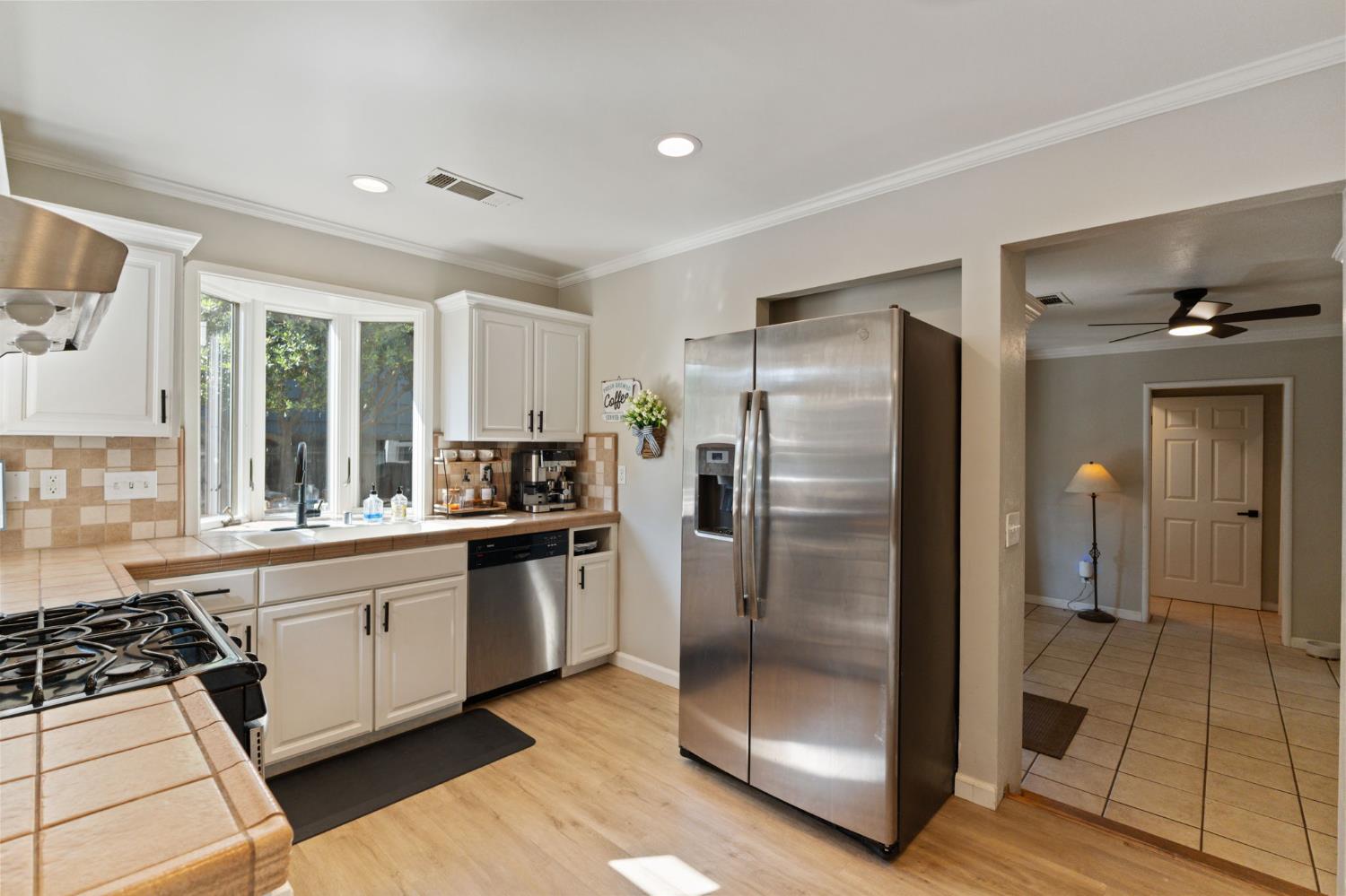 3144 E Sussex Way, Fresno, CA 93726