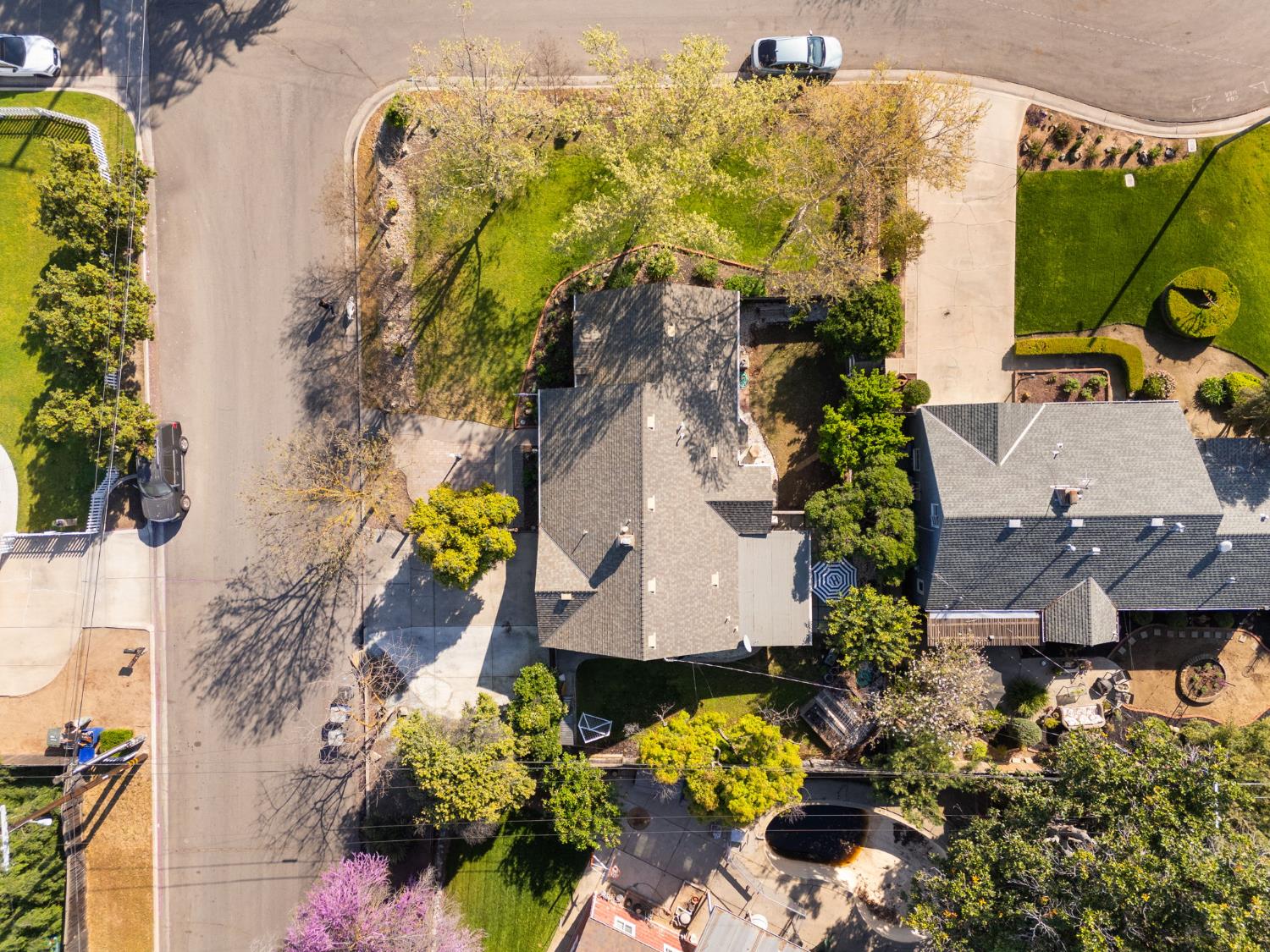 3144 E Sussex Way, Fresno, CA 93726