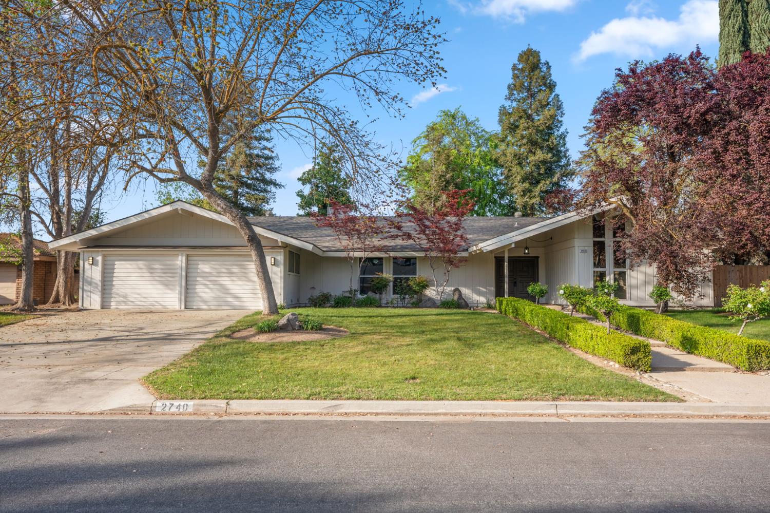 2740 W San Madele Ave, Fresno, CA 39711