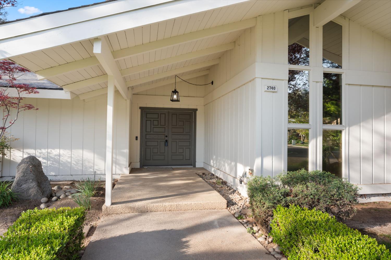 2740 W San Madele Ave, Fresno, CA 39711