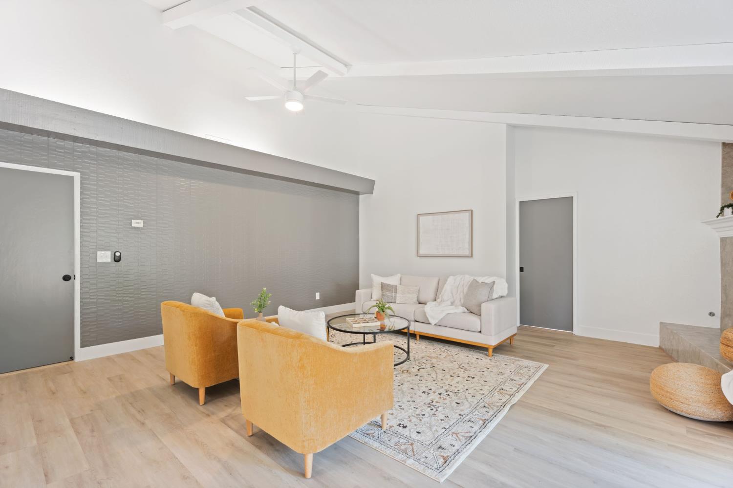 2740 W San Madele Ave, Fresno, CA 39711