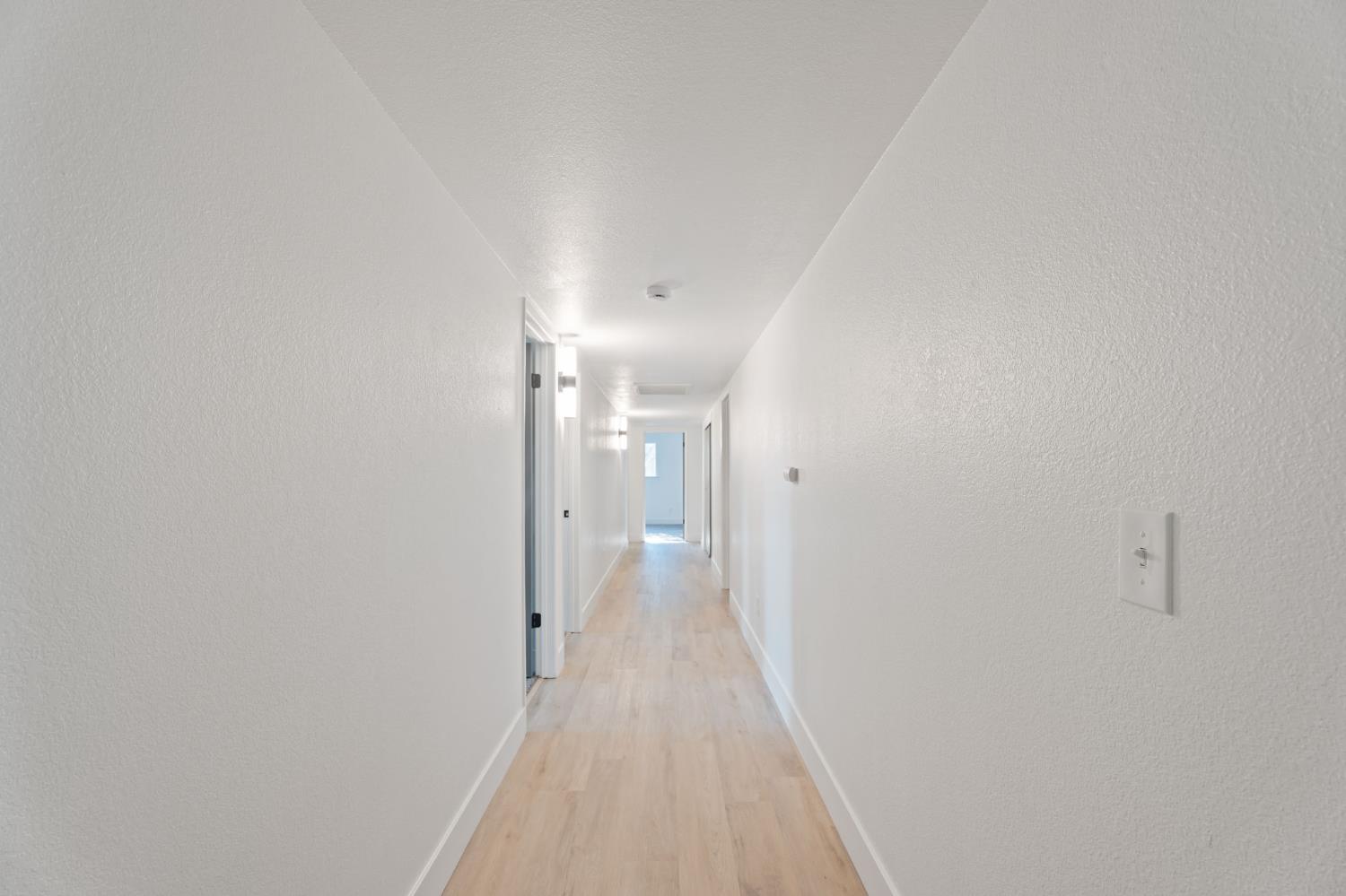 2740 W San Madele Ave, Fresno, CA 39711