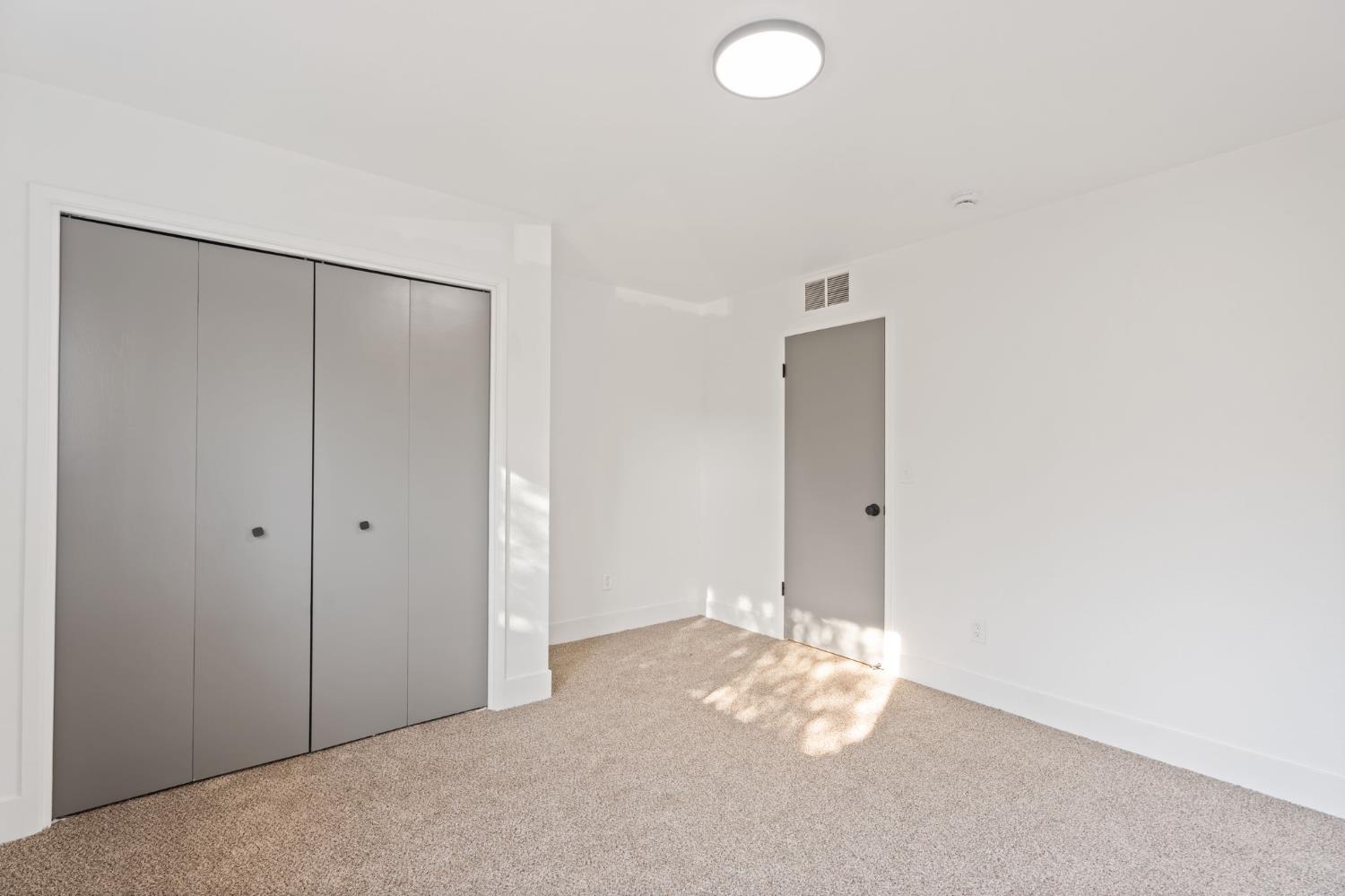 2740 W San Madele Ave, Fresno, CA 39711