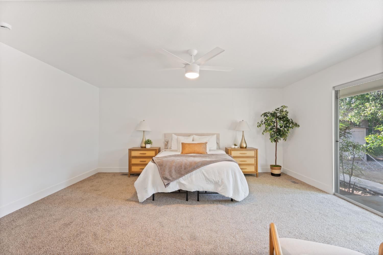 2740 W San Madele Ave, Fresno, CA 39711