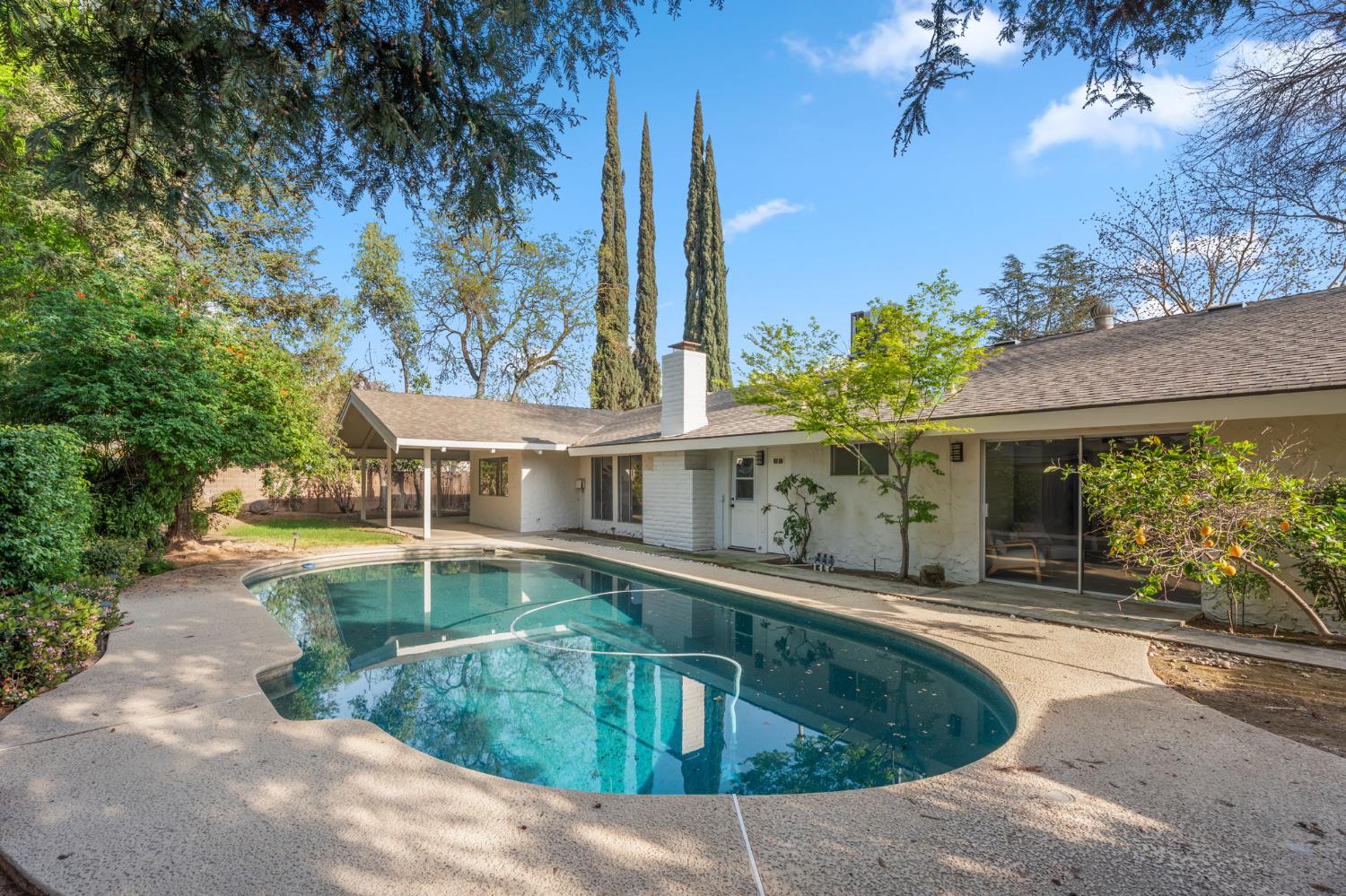 2740 W San Madele Ave, Fresno, CA 39711