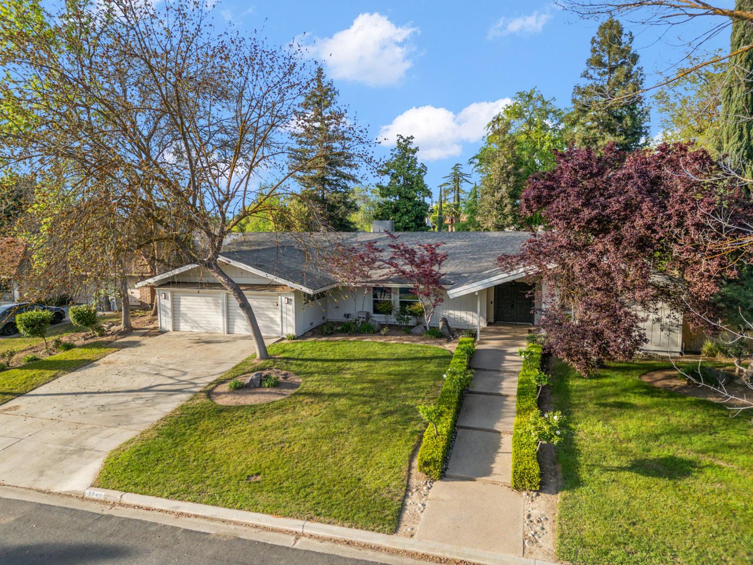 2740 W San Madele Ave, Fresno, CA 39711