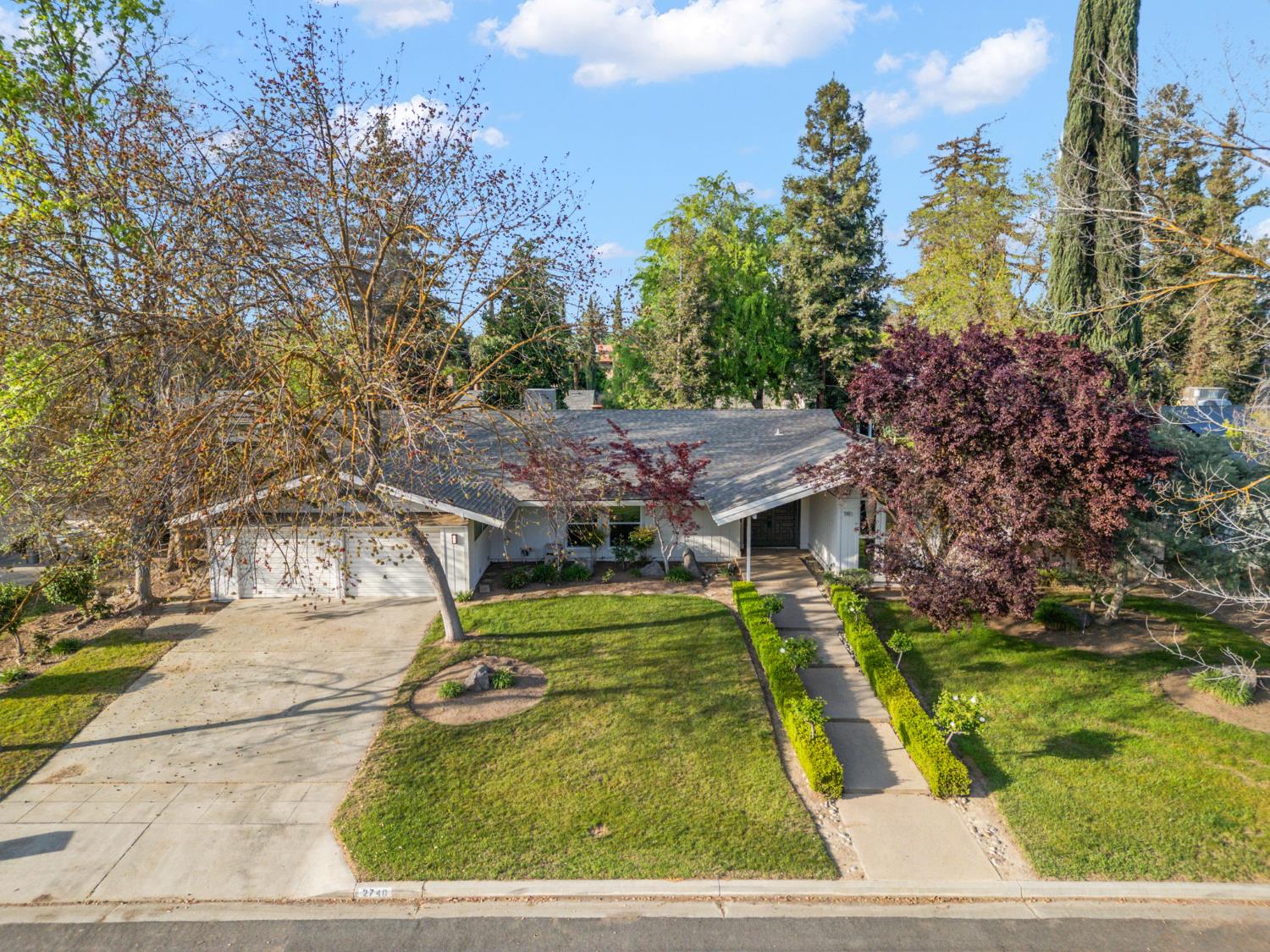 2740 W San Madele Ave, Fresno, CA 39711