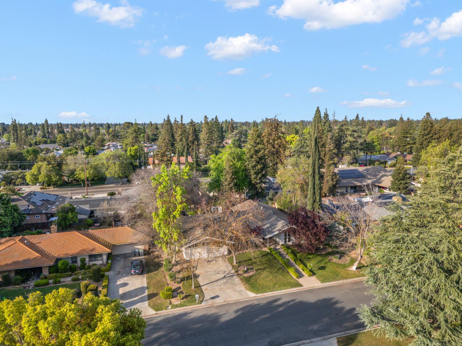 2740 W San Madele Ave, Fresno, CA 39711