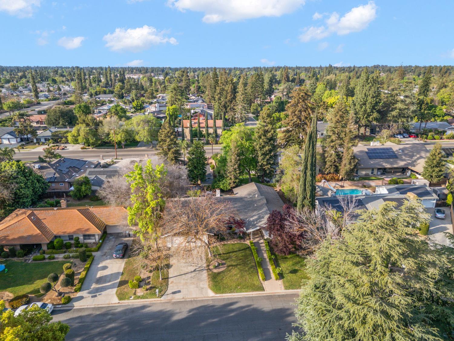 2740 W San Madele Ave, Fresno, CA 39711