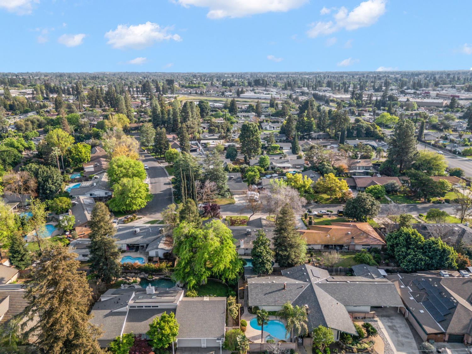 2740 W San Madele Ave, Fresno, CA 39711