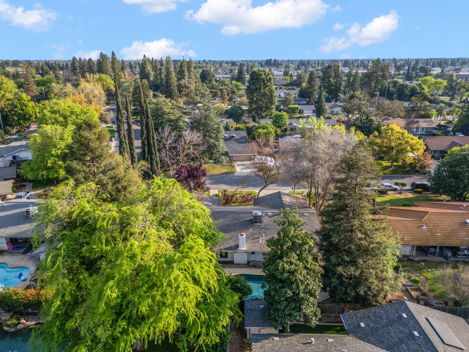 2740 W San Madele Ave, Fresno, CA 39711