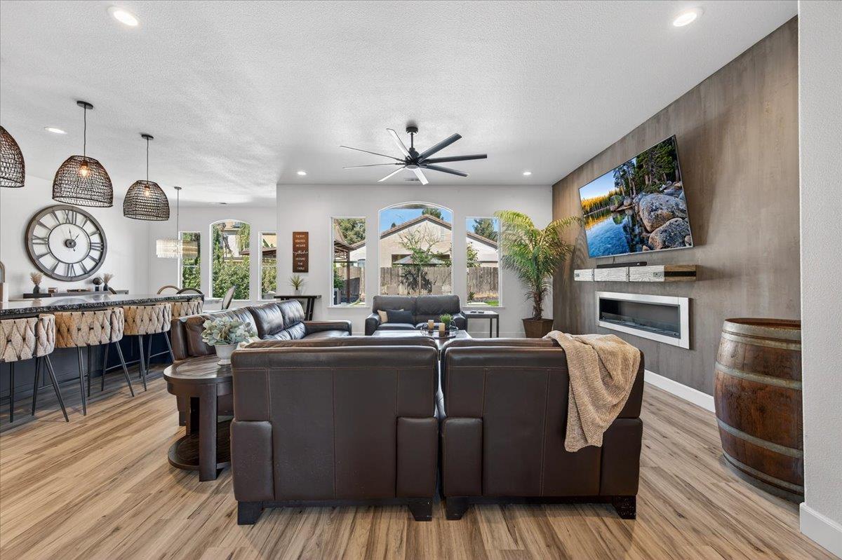 2776 E Muncie, Fresno, CA 93720