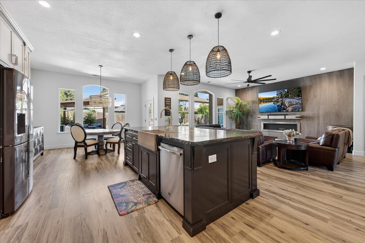 2776 E Muncie, Fresno, CA 93720