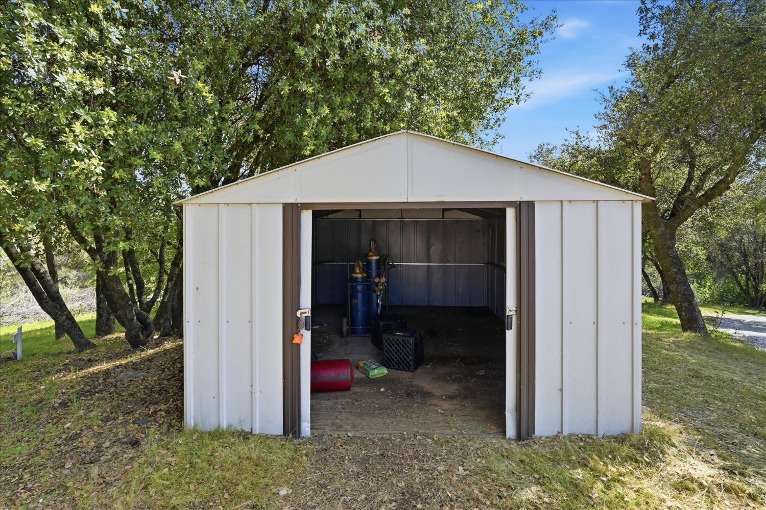 44908 HIghway 49, Ahwahnee, CA 93601