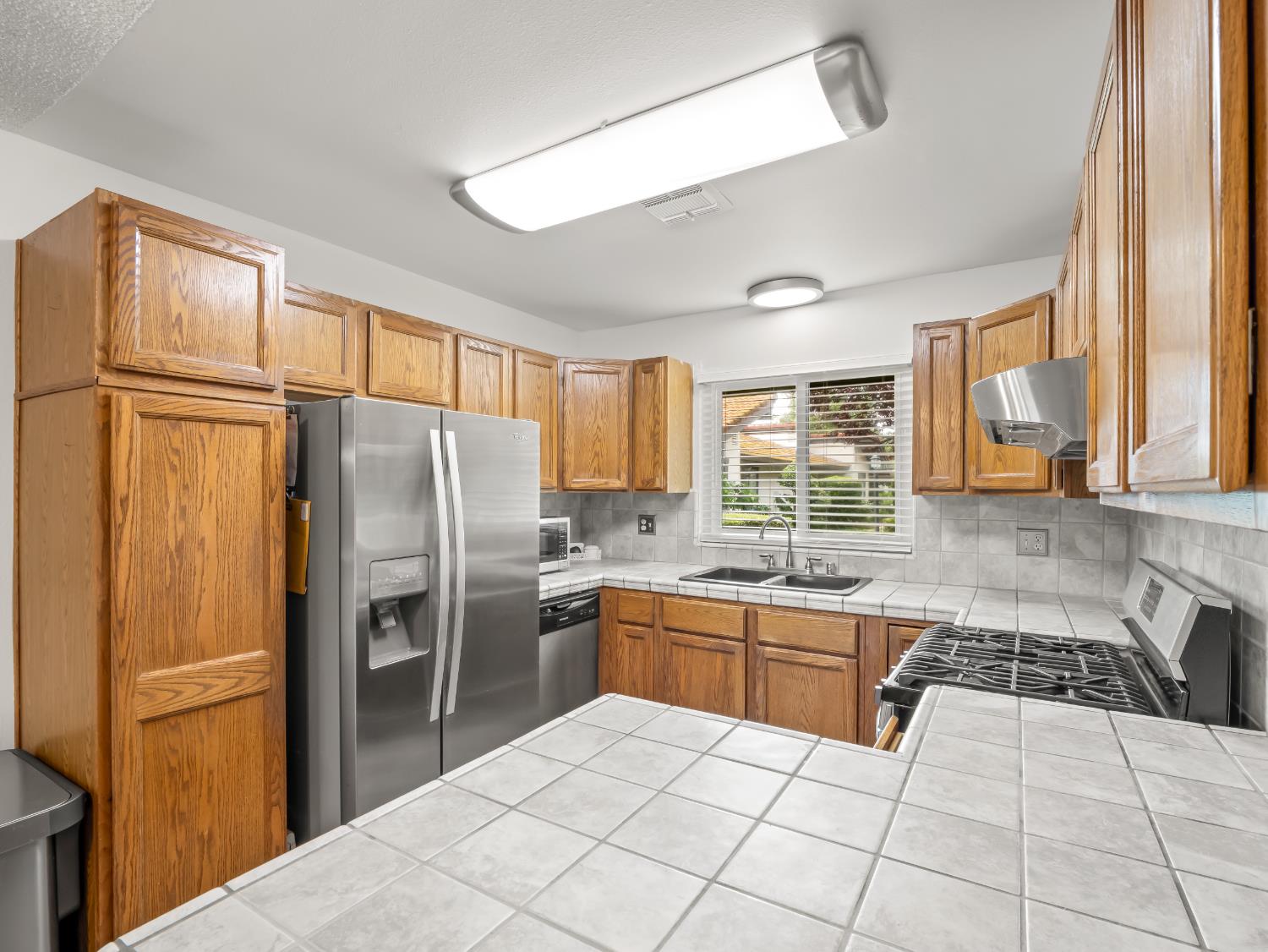 355 W Sierra Ave #110, Fresno, CA 93704