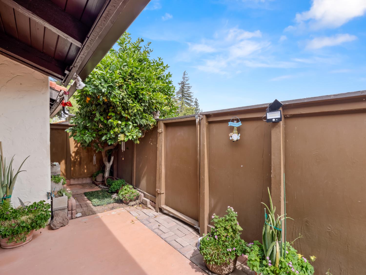 355 W Sierra Ave #110, Fresno, CA 93704