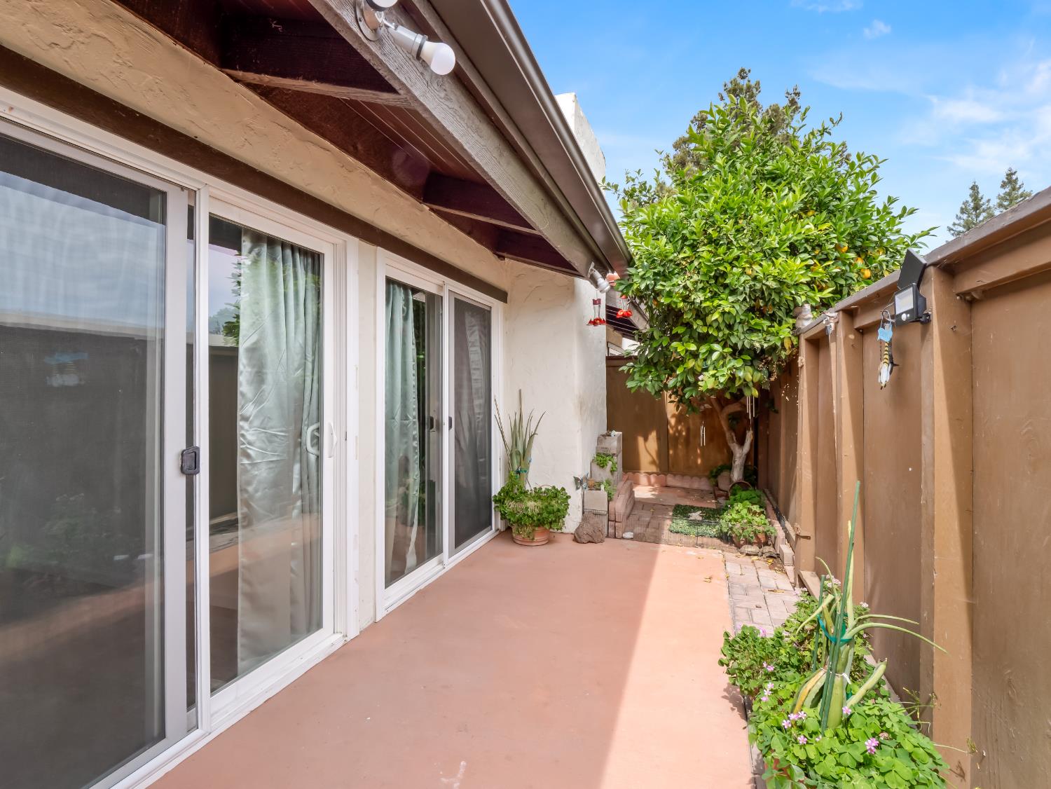 355 W Sierra Ave #110, Fresno, CA 93704