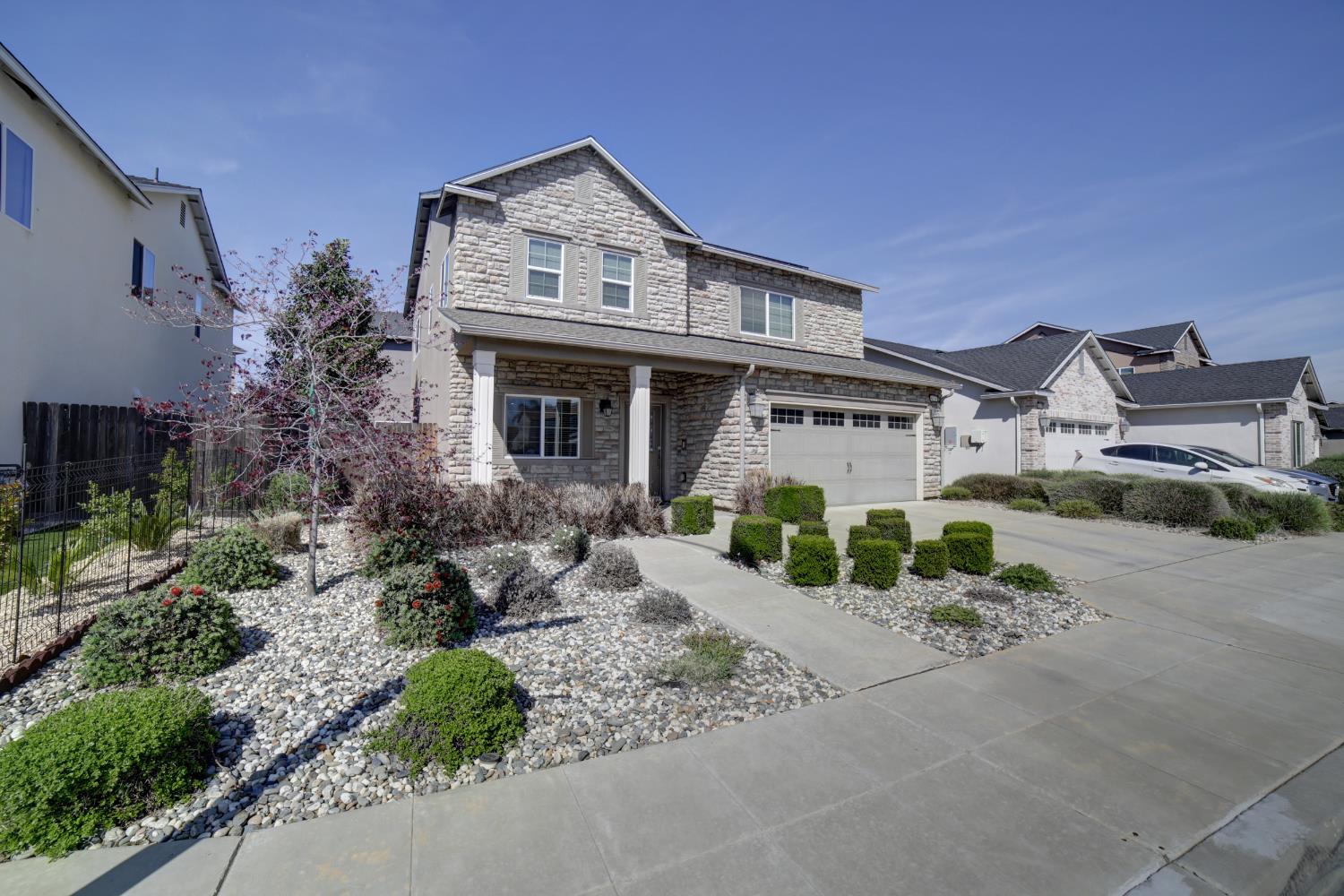 6026 E Fedora Ave, Fresno, CA 93727