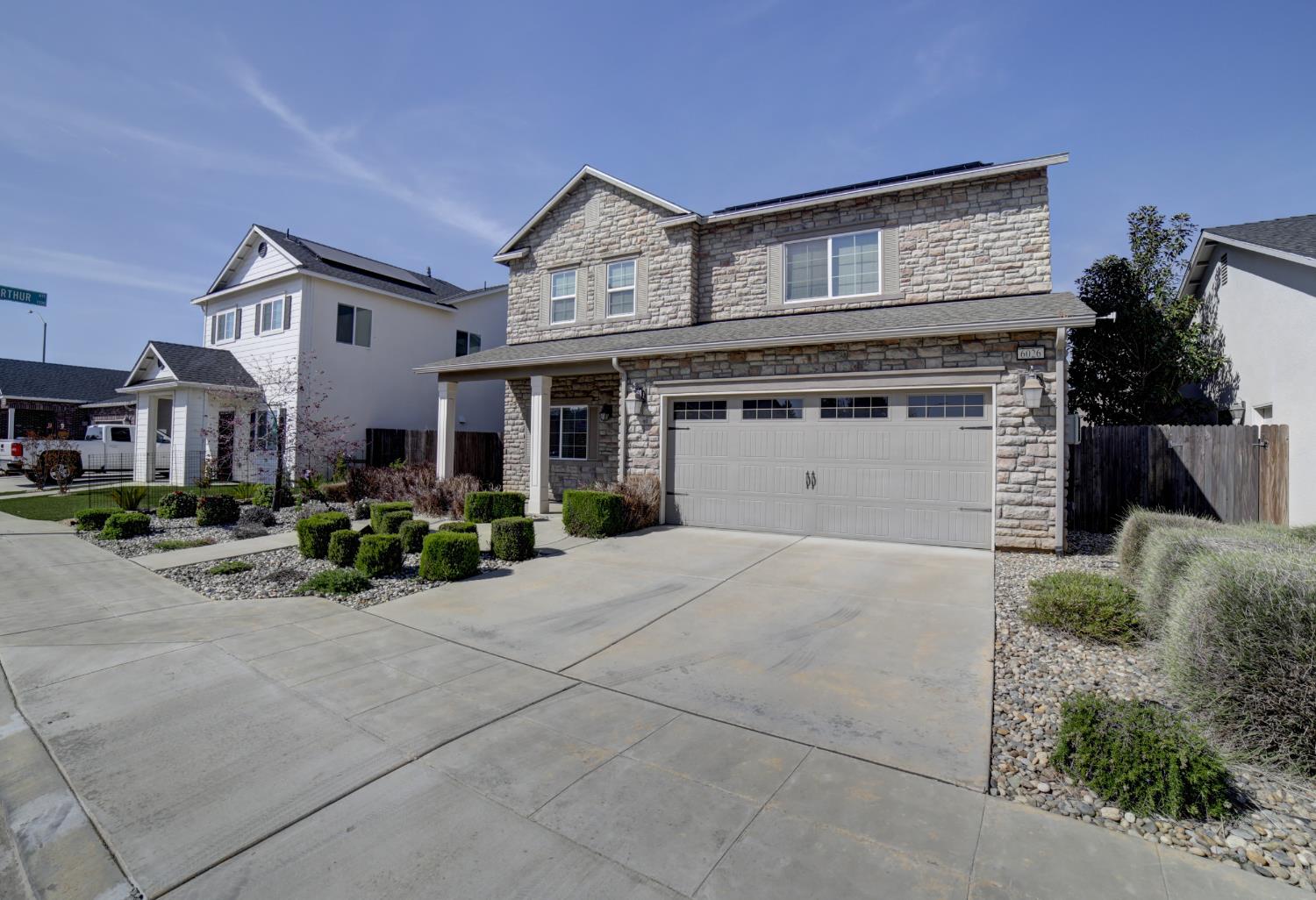 6026 E Fedora Ave, Fresno, CA 93727
