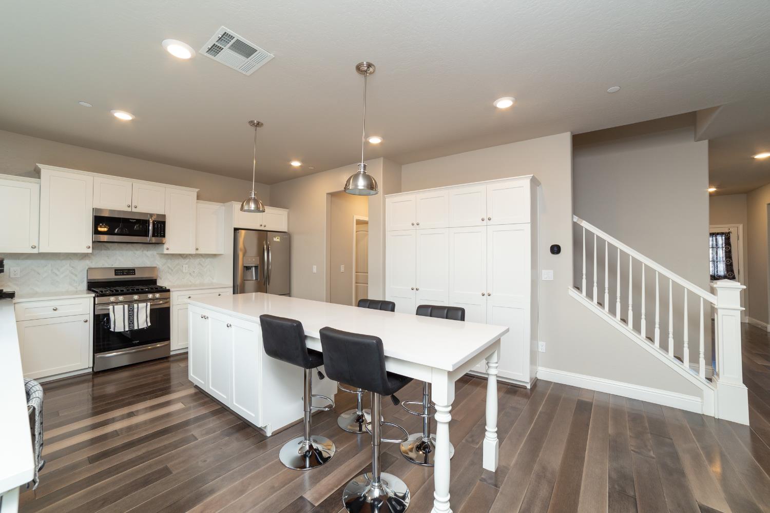 6026 E Fedora Ave, Fresno, CA 93727