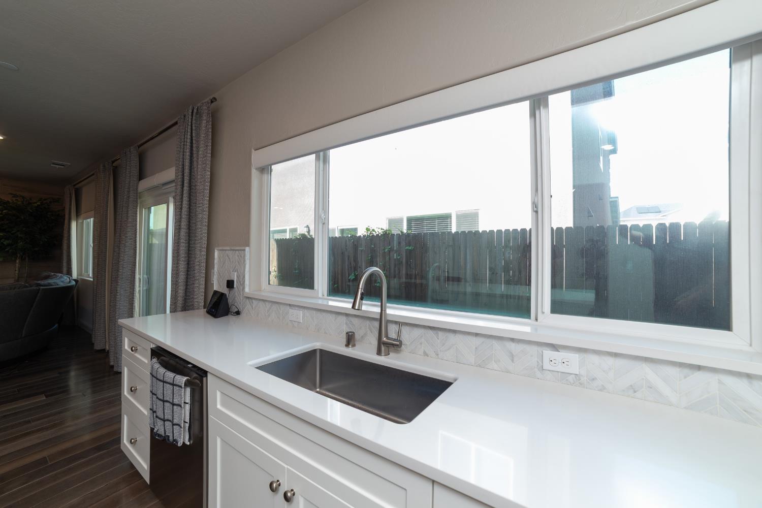 6026 E Fedora Ave, Fresno, CA 93727