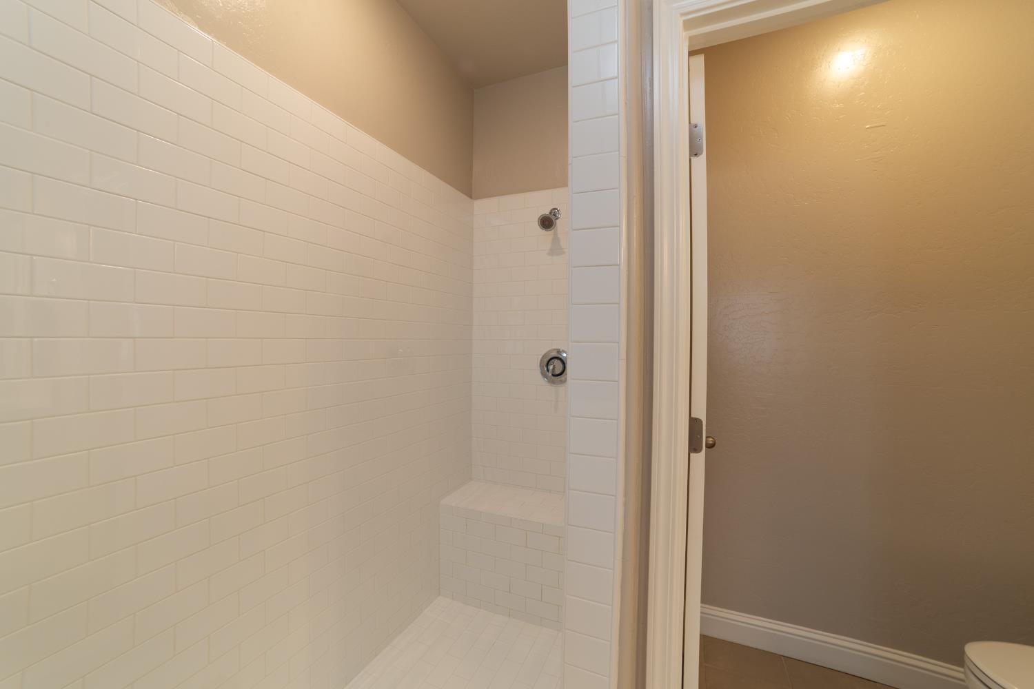 6026 E Fedora Ave, Fresno, CA 93727