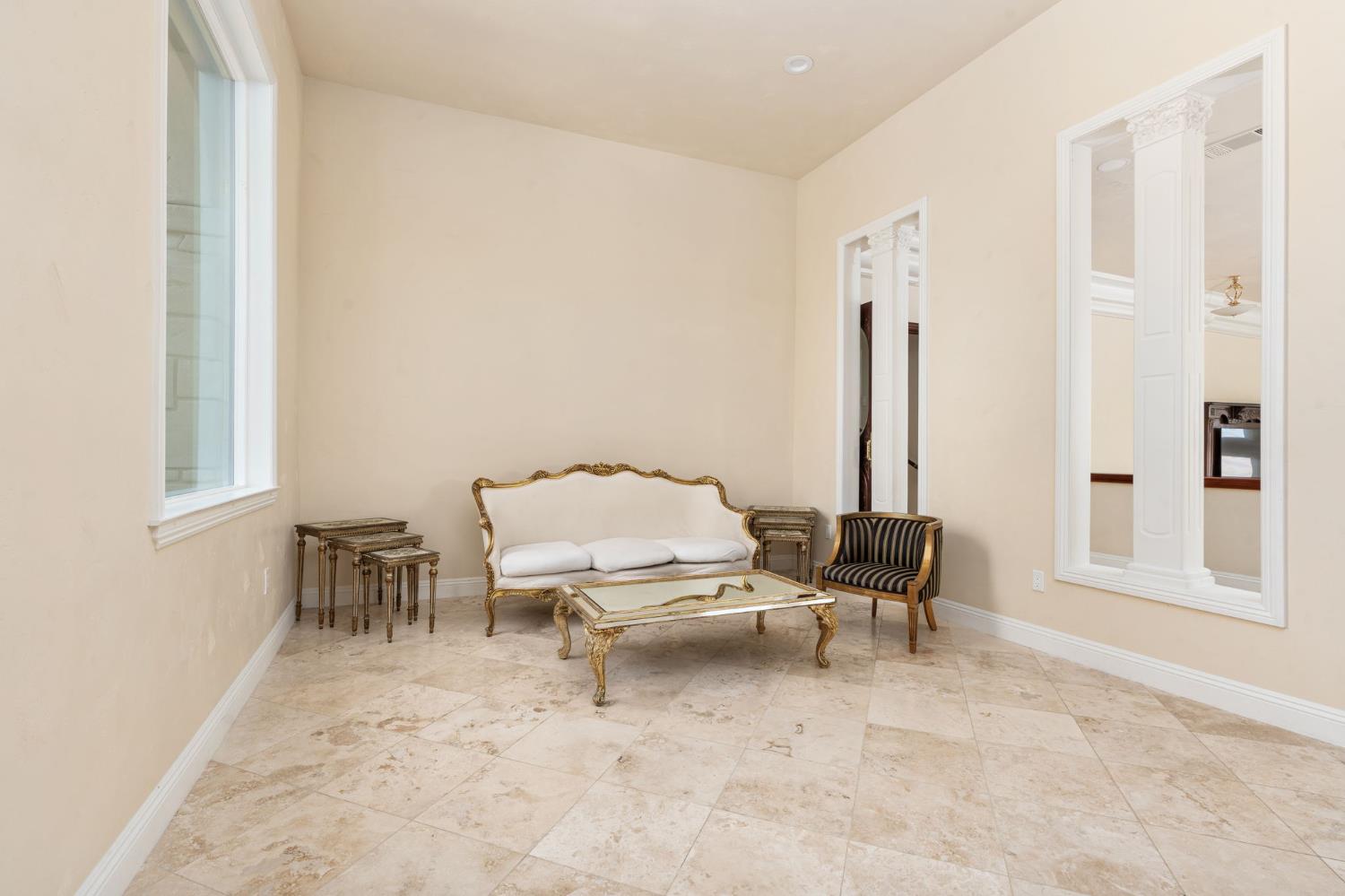 14215 Killarney Dr, Madera, CA 93636