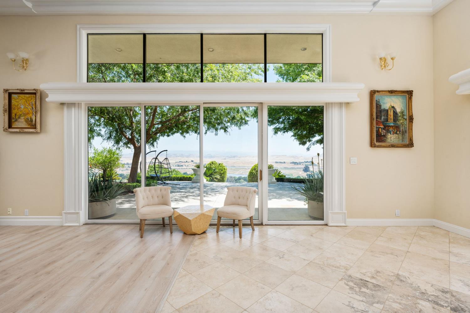 14215 Killarney Dr, Madera, CA 93636