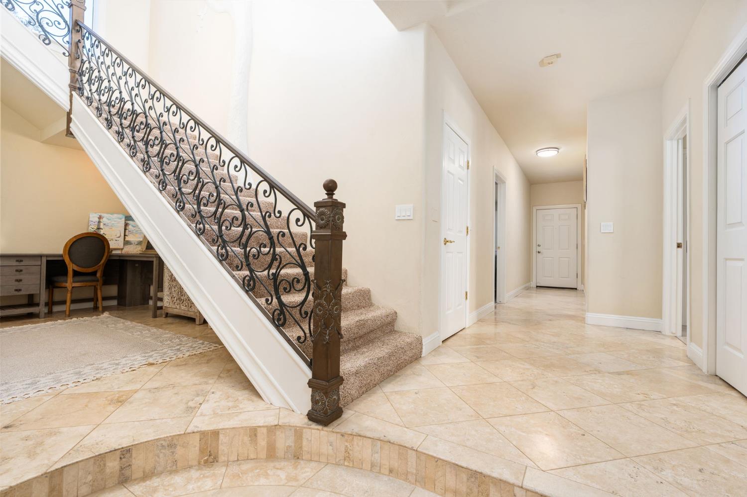 14215 Killarney Dr, Madera, CA 93636