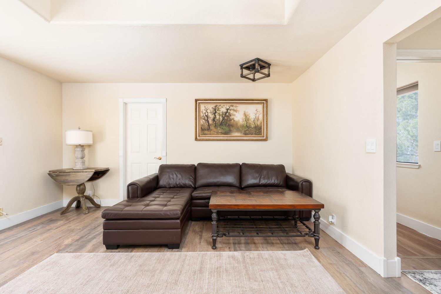 14215 Killarney Dr, Madera, CA 93636