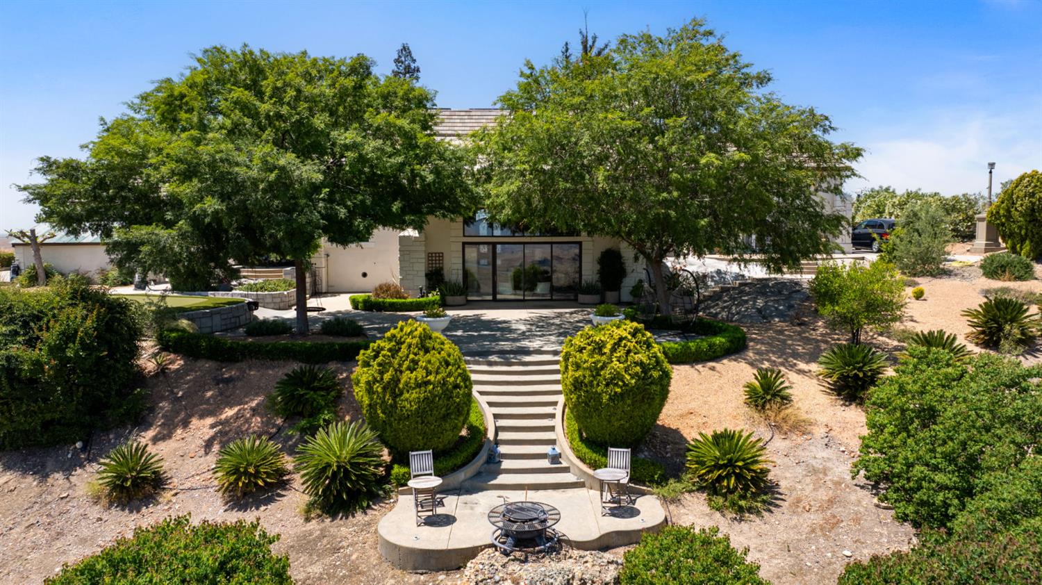 14215 Killarney Dr, Madera, CA 93636