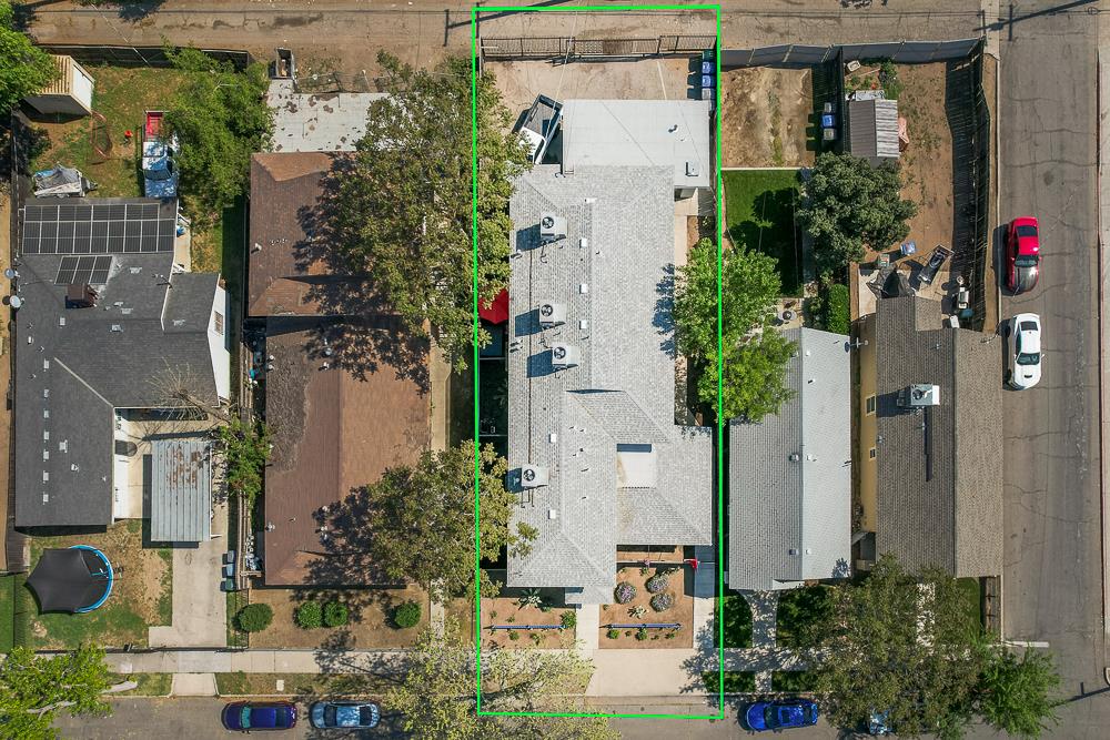 402 N Poplar Ave, Fresno, CA 93701