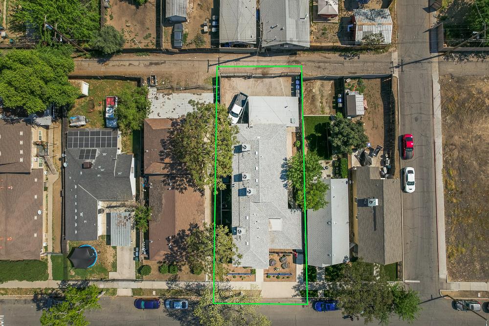 402 N Poplar Ave, Fresno, CA 93701