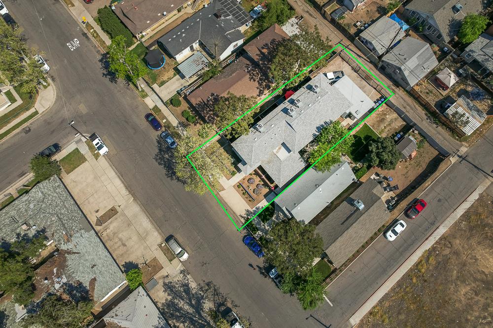 402 N Poplar Ave, Fresno, CA 93701