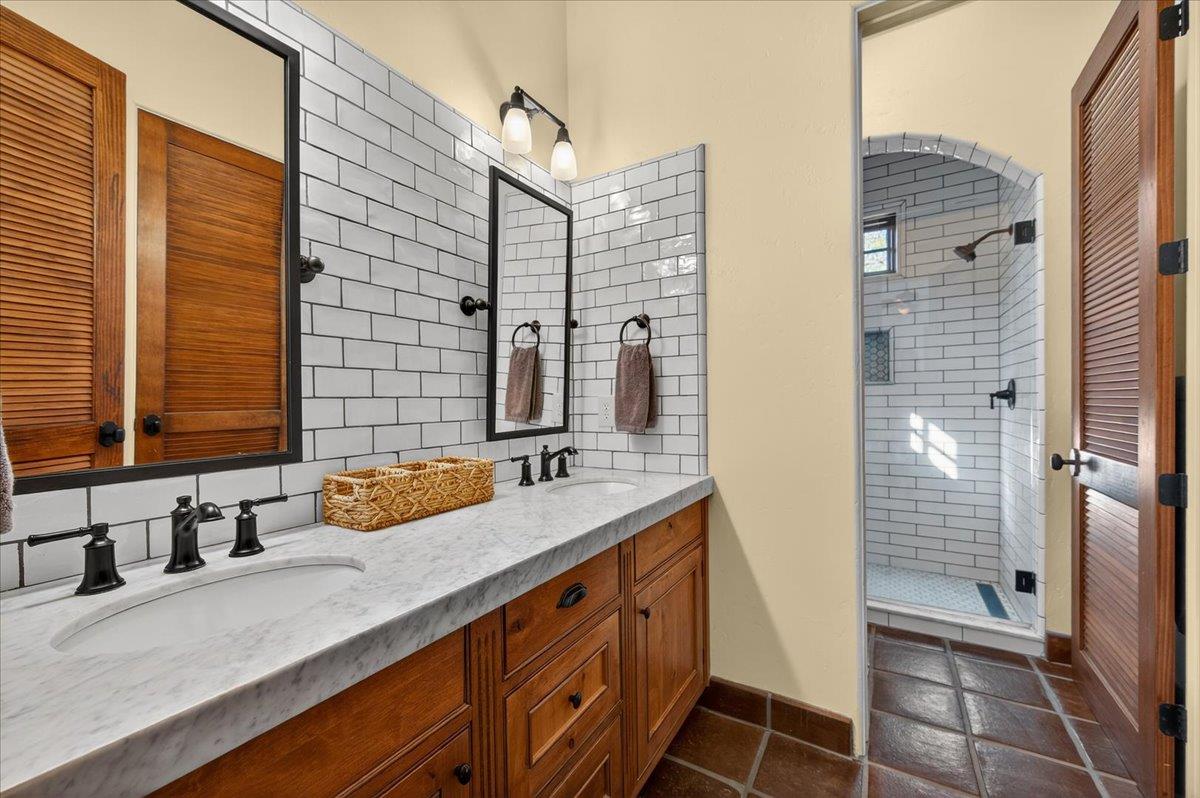 12370 N Via Il Prato Ave, Clovis, CA 93619