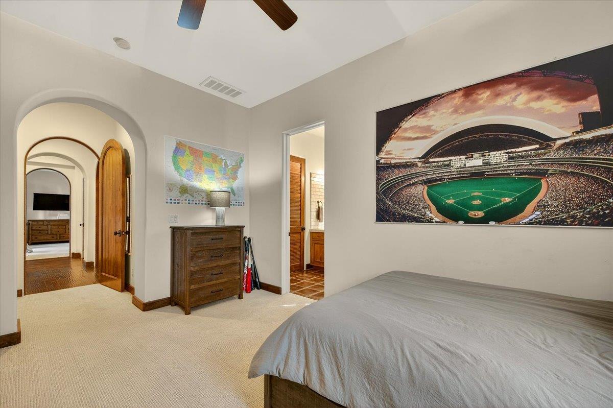 12370 N Via Il Prato Ave, Clovis, CA 93619