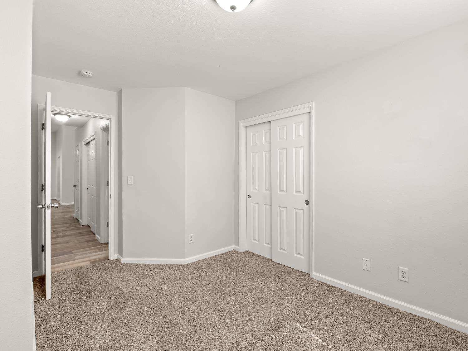 390 Tucker Ave, Sanger, CA 93657