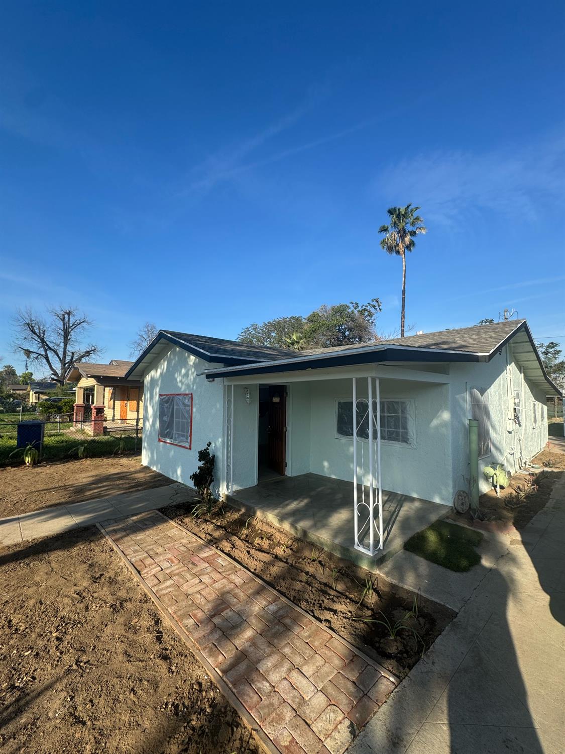 623 S Whitney Ave, Fresno, CA 93702