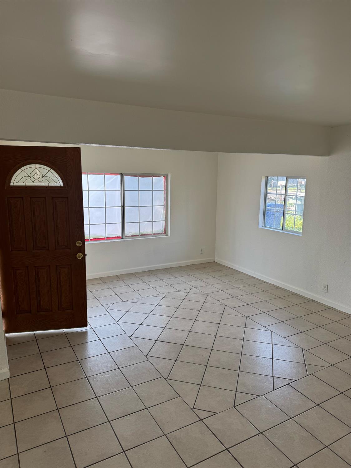 623 S Whitney Ave, Fresno, CA 93702