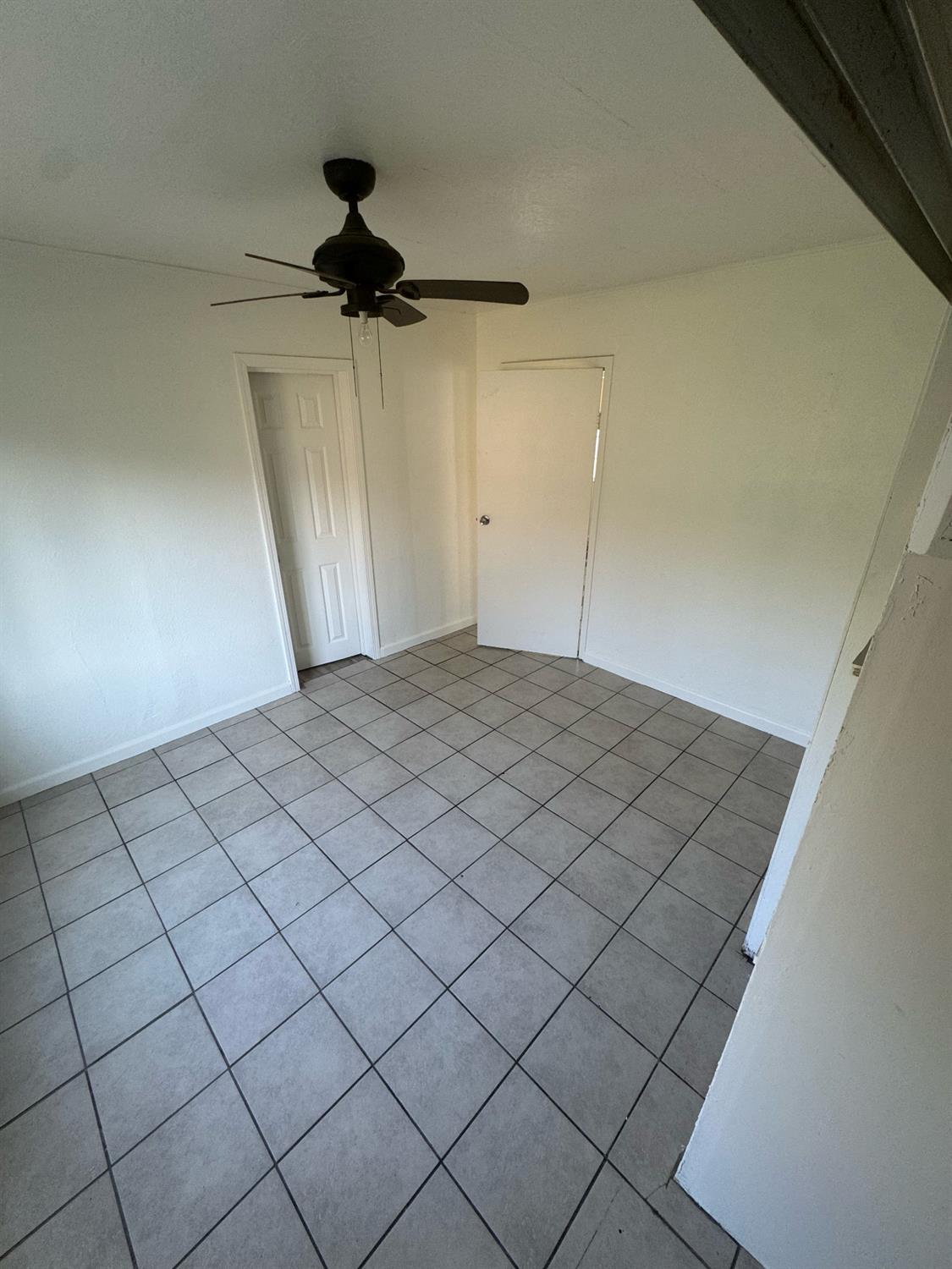 623 S Whitney Ave, Fresno, CA 93702