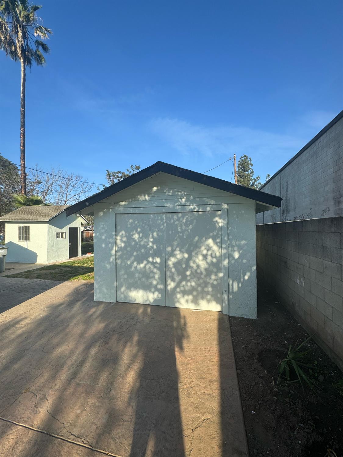 623 S Whitney Ave, Fresno, CA 93702