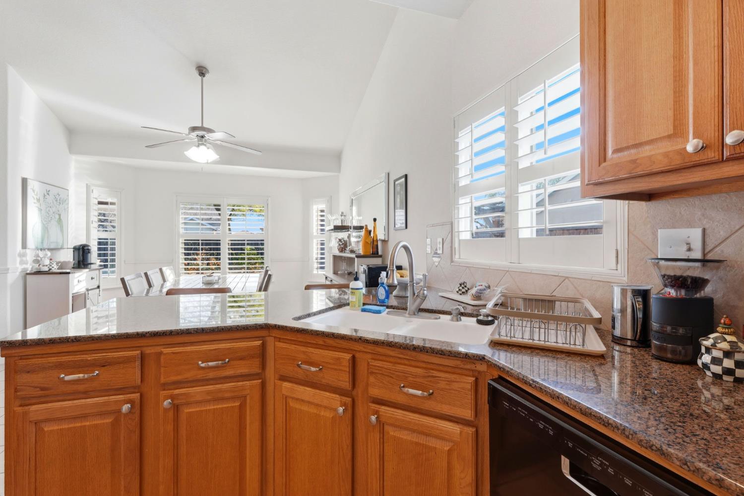 1005 Jubilee Ct, Lemoore, CA 93245