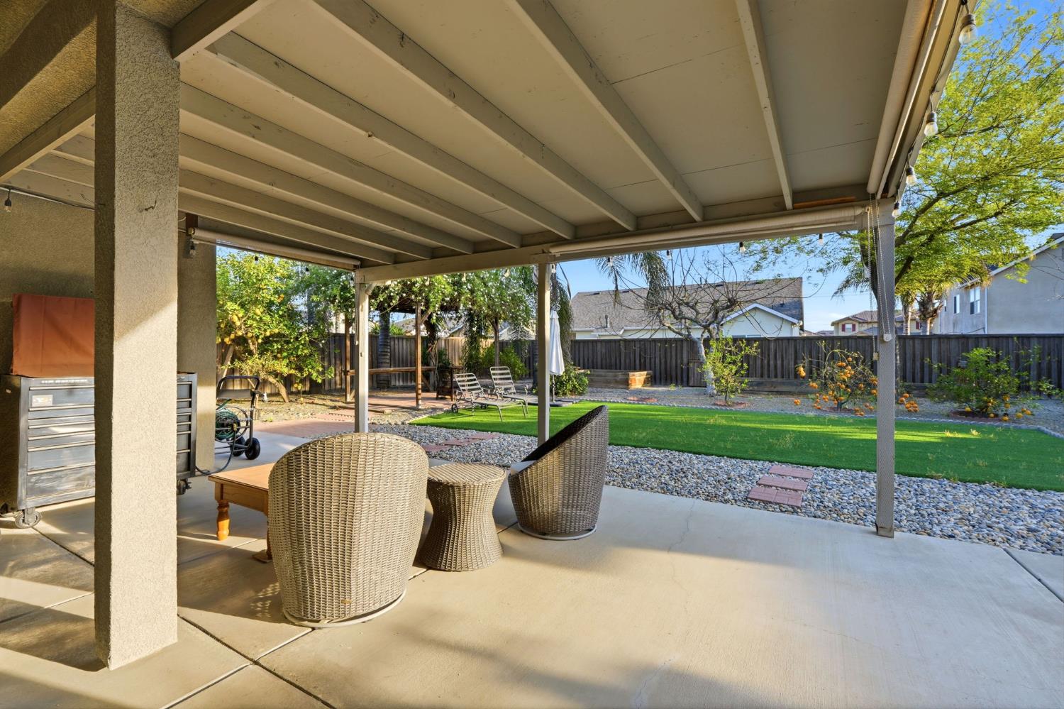 1005 Jubilee Ct, Lemoore, CA 93245