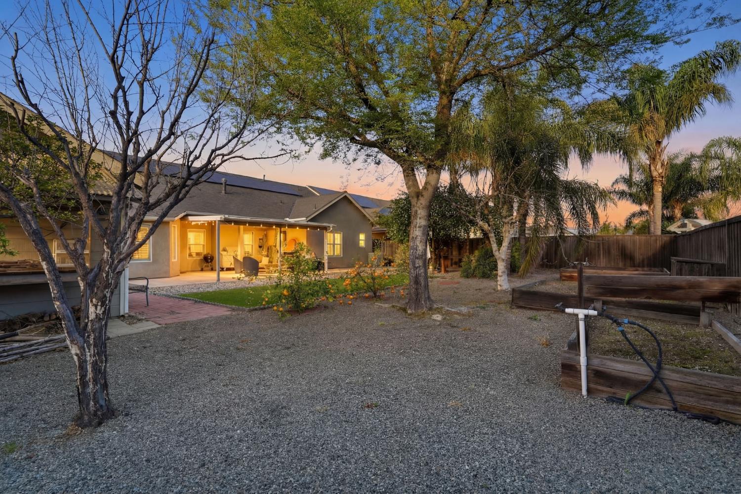 1005 Jubilee Ct, Lemoore, CA 93245