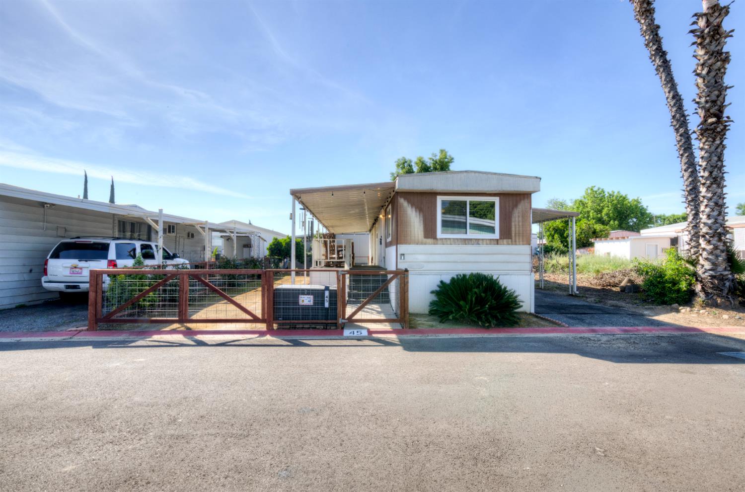 3550 N Duke Ave #45, Fresno, CA 93727