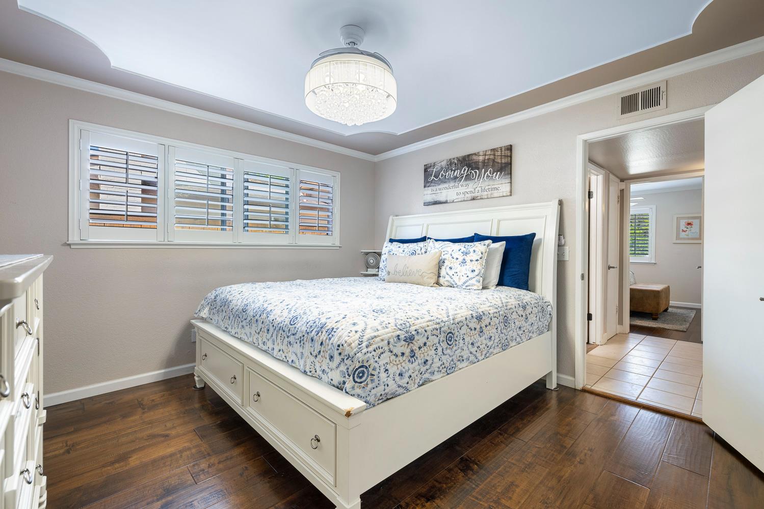 30 W Swift Ave, Clovis, CA 93612